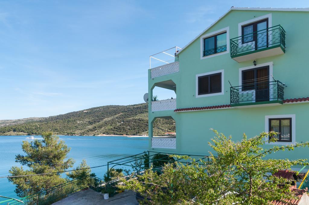 Apartment Stojan A1 Marina Luaran gambar